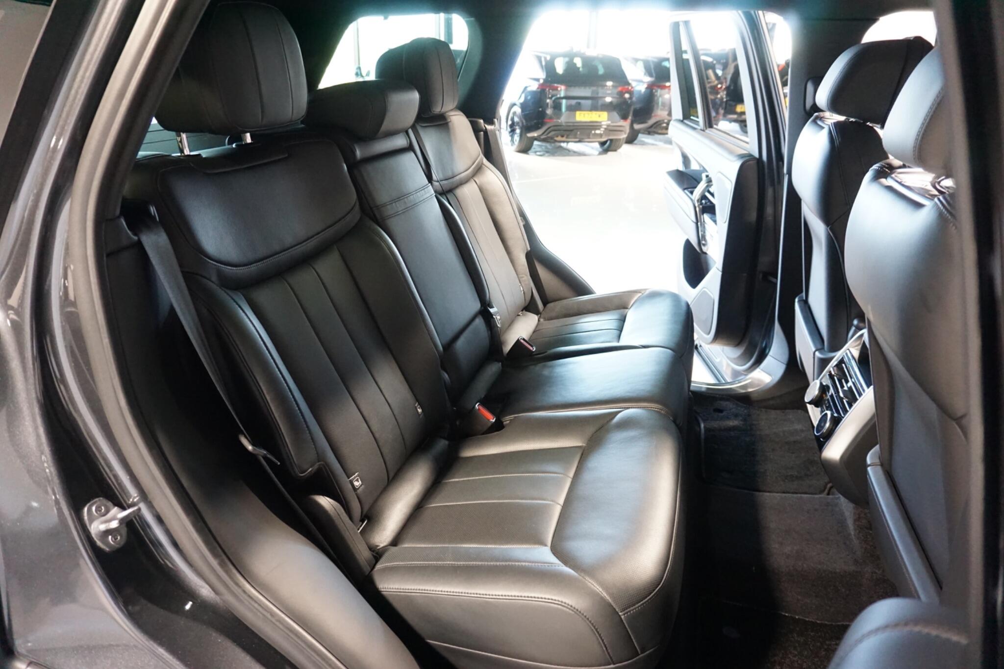 Land Rover Range Rover 3.0 P510e 38.2kWh Autobiography SUV 5dr Petrol Plug-in Hybrid Auto 4WD Euro 6 (s/s) (510 ps)